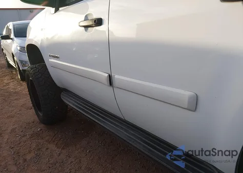 2009 Chevrolet Tahoe Ls z USA, uszkodzony, nr VIN 1GNFC13C49R166440